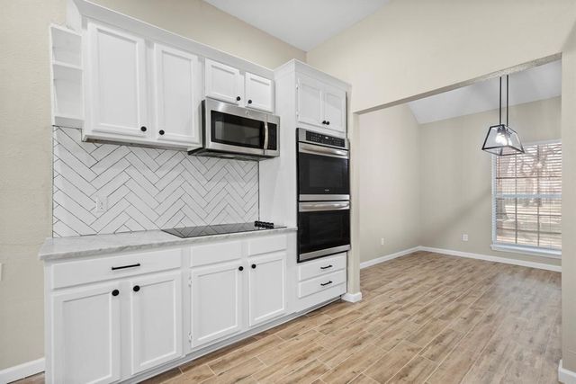894 Tate Street, Mansfield, TX 76063