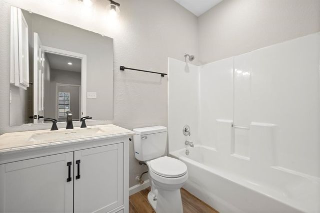 894 Tate Street, Mansfield, TX 76063