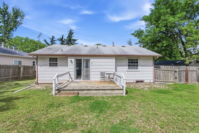 6538 N Longmont St, Park City, KS 67219