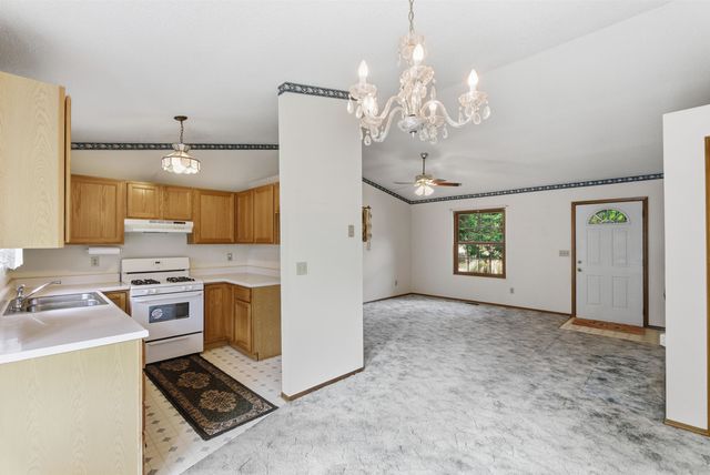 6538 N Longmont St, Park City, KS 67219