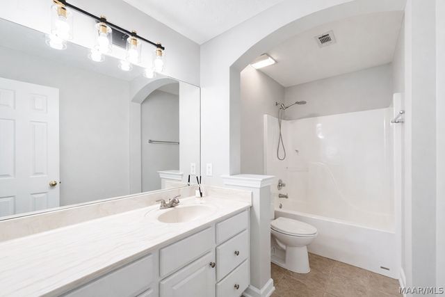 3936 CLAIBORNE Circle, Montgomery, AL 36116