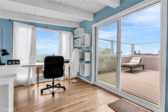 15 69th Place, Long Beach, CA 90803