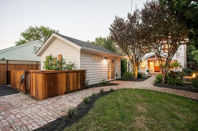 46 Pleasant Street, Los Gatos, CA 95030