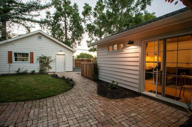 46 Pleasant Street, Los Gatos, CA 95030