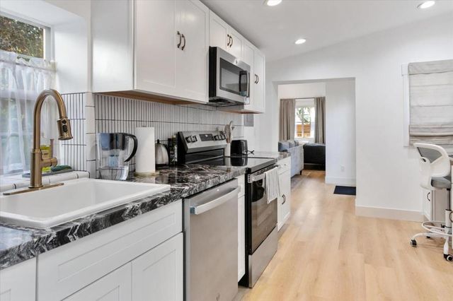 46 Pleasant Street, Los Gatos, CA 95030