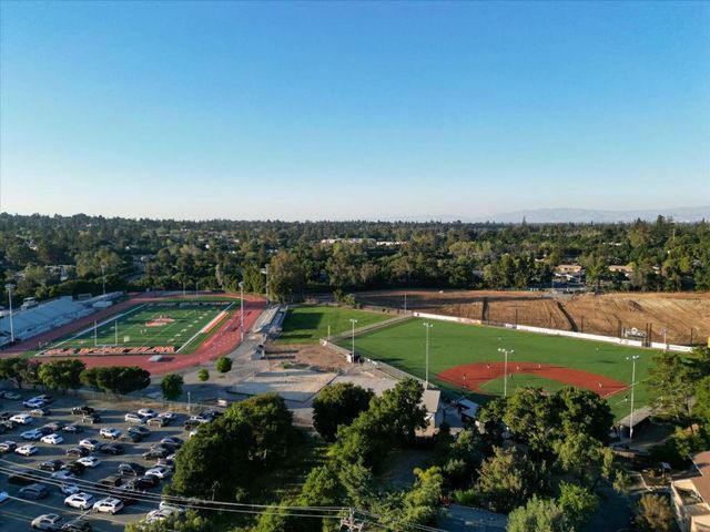 46 Pleasant Street, Los Gatos, CA 95030