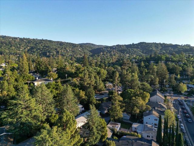 46 Pleasant Street, Los Gatos, CA 95030