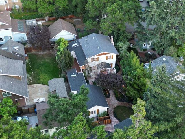 46 Pleasant Street, Los Gatos, CA 95030