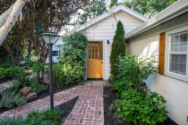 46 Pleasant Street, Los Gatos, CA 95030