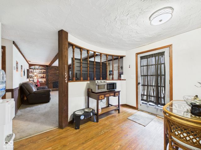 2006 Dena Drive, Anderson, IN 46017