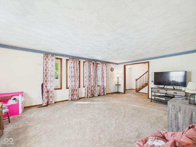 2006 Dena Drive, Anderson, IN 46017