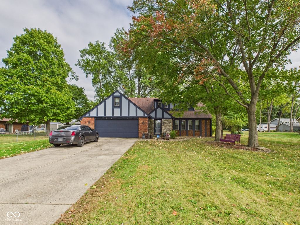 2006 Dena Drive, Anderson, IN 46017