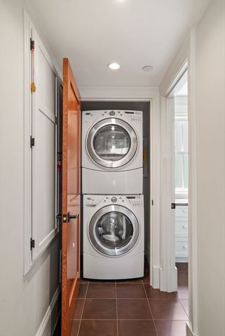 619 Franklin 2, Cambridge, MA 02139