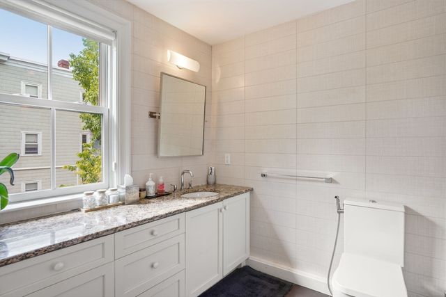 619 Franklin 2, Cambridge, MA 02139