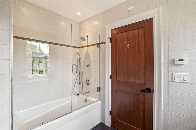 619 Franklin 2, Cambridge, MA 02139