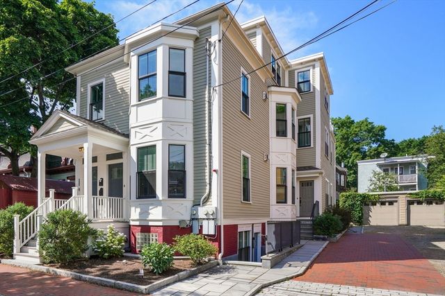 619 Franklin 2, Cambridge, MA 02139