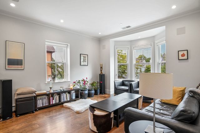 619 Franklin 2, Cambridge, MA 02139