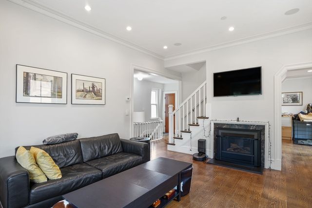 619 Franklin 2, Cambridge, MA 02139