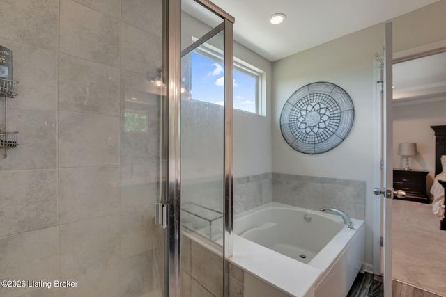 11711 Beacon Ct, Louisville, KY 40299