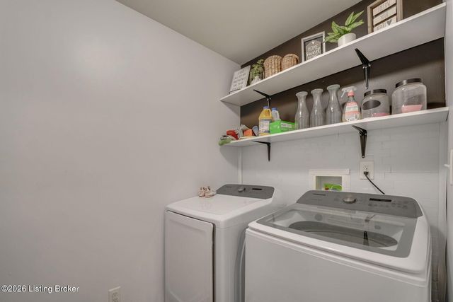 11711 Beacon Ct, Louisville, KY 40299