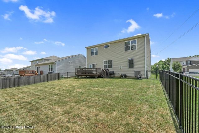 11711 Beacon Ct, Louisville, KY 40299