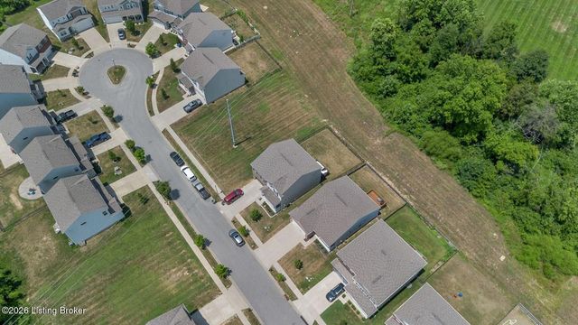 11711 Beacon Ct, Louisville, KY 40299
