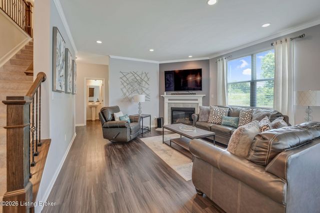 11711 Beacon Ct, Louisville, KY 40299