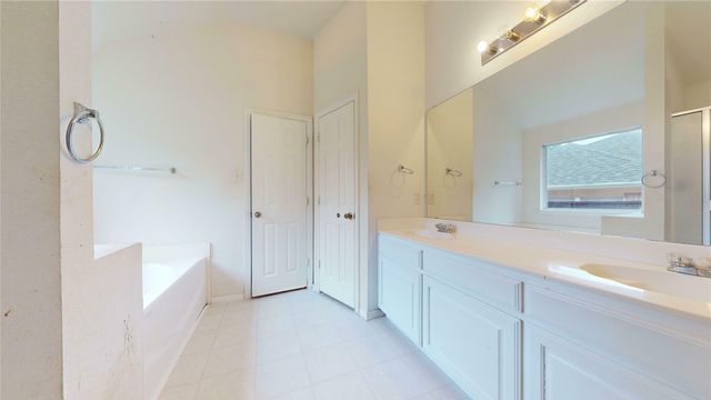 4914 Saddlehorn Drive, Arlington, TX 76017