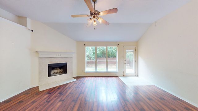 4914 Saddlehorn Drive, Arlington, TX 76017