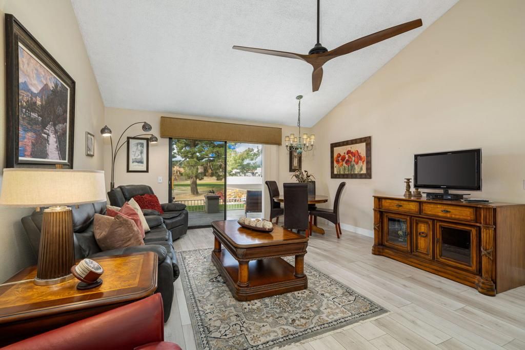 Image 5 of property listing at 40523 Preston Trail, Palm Desert, CA 92211