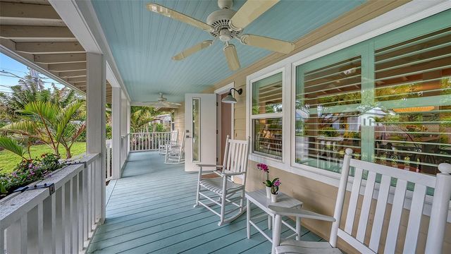 1661 S JEFFERSON AVENUE, Sarasota, FL 34239