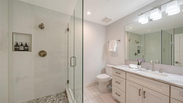 1661 S JEFFERSON AVENUE, Sarasota, FL 34239