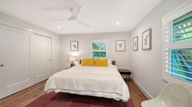 1661 S JEFFERSON AVENUE, Sarasota, FL 34239