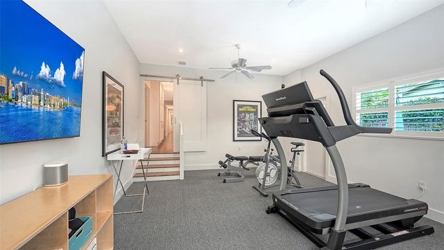 1661 S JEFFERSON AVENUE, Sarasota, FL 34239