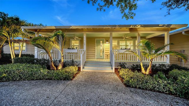 1661 S JEFFERSON AVENUE, Sarasota, FL 34239