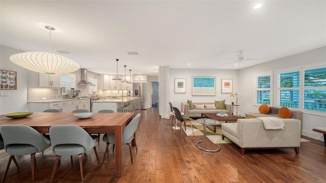 1661 S JEFFERSON AVENUE, Sarasota, FL 34239