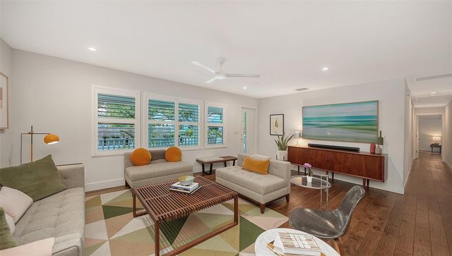 1661 S JEFFERSON AVENUE, Sarasota, FL 34239