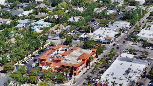 1661 S JEFFERSON AVENUE, Sarasota, FL 34239