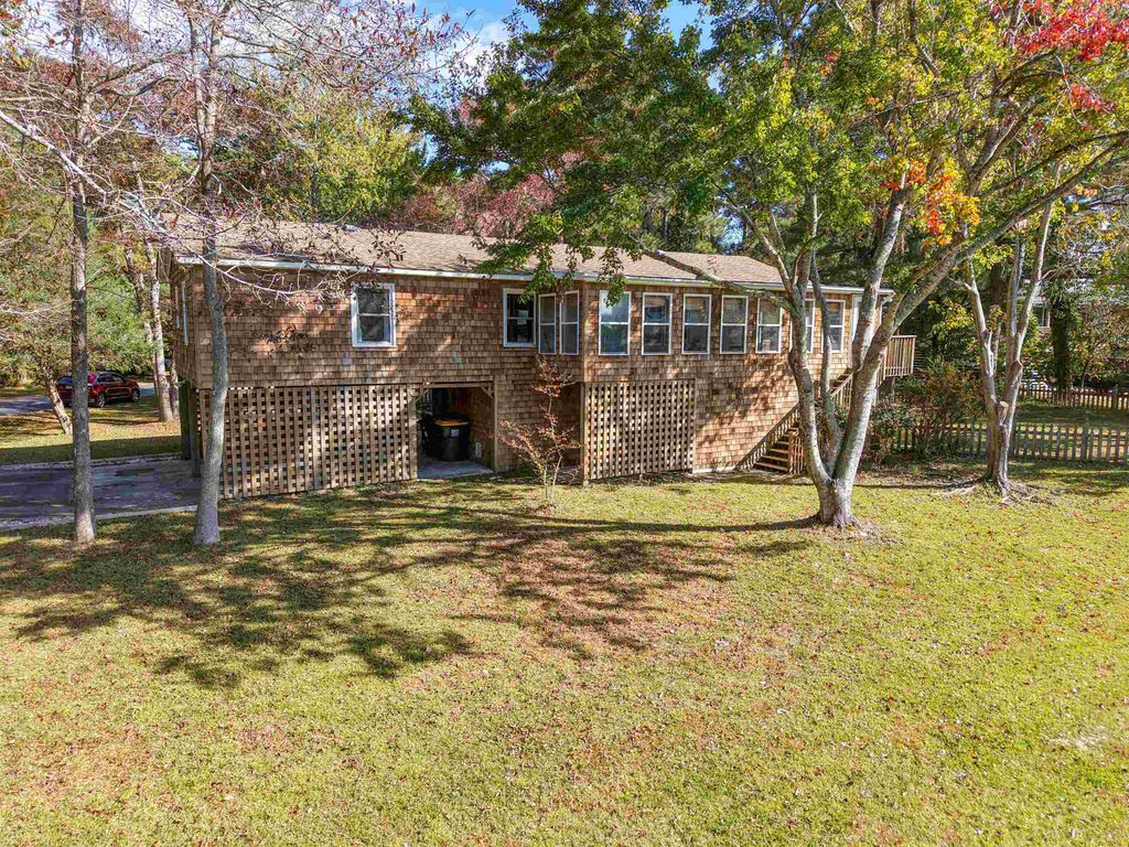 Image 1 of property listing at 818 W Cedar Drive Lot 149, Kill Devil Hills, NC 27948