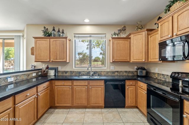 8919 S 40TH Drive, Laveen, AZ 85339