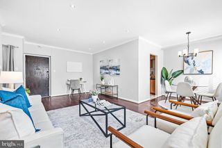 5101 8TH RD S #13, Arlington, VA 22204