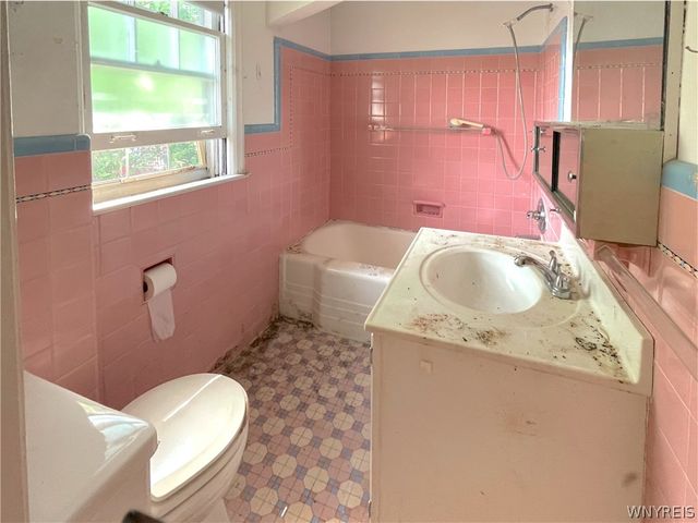 529 17th Street, Niagara Falls, NY 14301