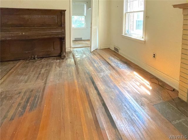 529 17th Street, Niagara Falls, NY 14301