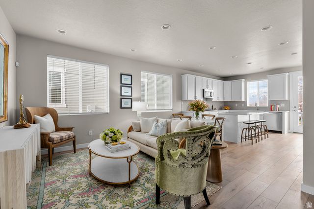 11881 S HARVEST GOLD WAY, Riverton, UT 84065