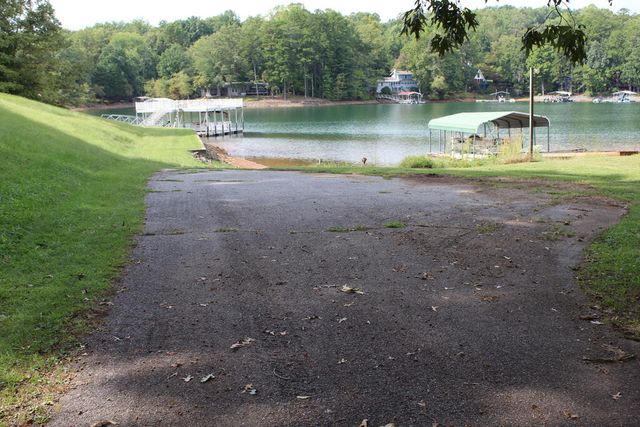 310 Licklog Court, Hayesville, NC 28904