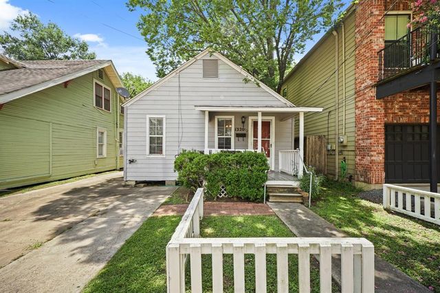 1320 Alexander Street, Houston, TX 77008
