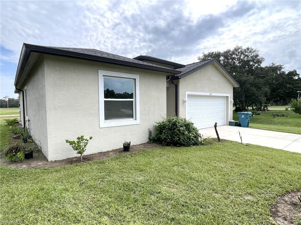 2013 Odessa CIR, LABELLE, FL 33935 — photo 4
