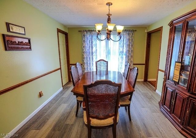2337 Reno Drive, Louisville, OH 44641