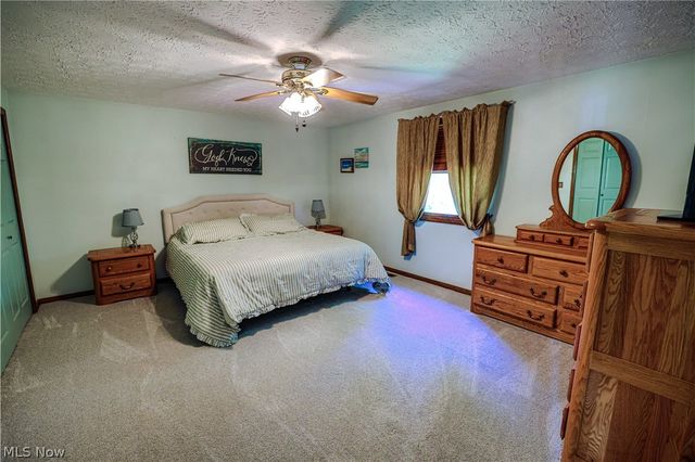 2337 Reno Drive, Louisville, OH 44641