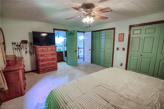 2337 Reno Drive, Louisville, OH 44641
